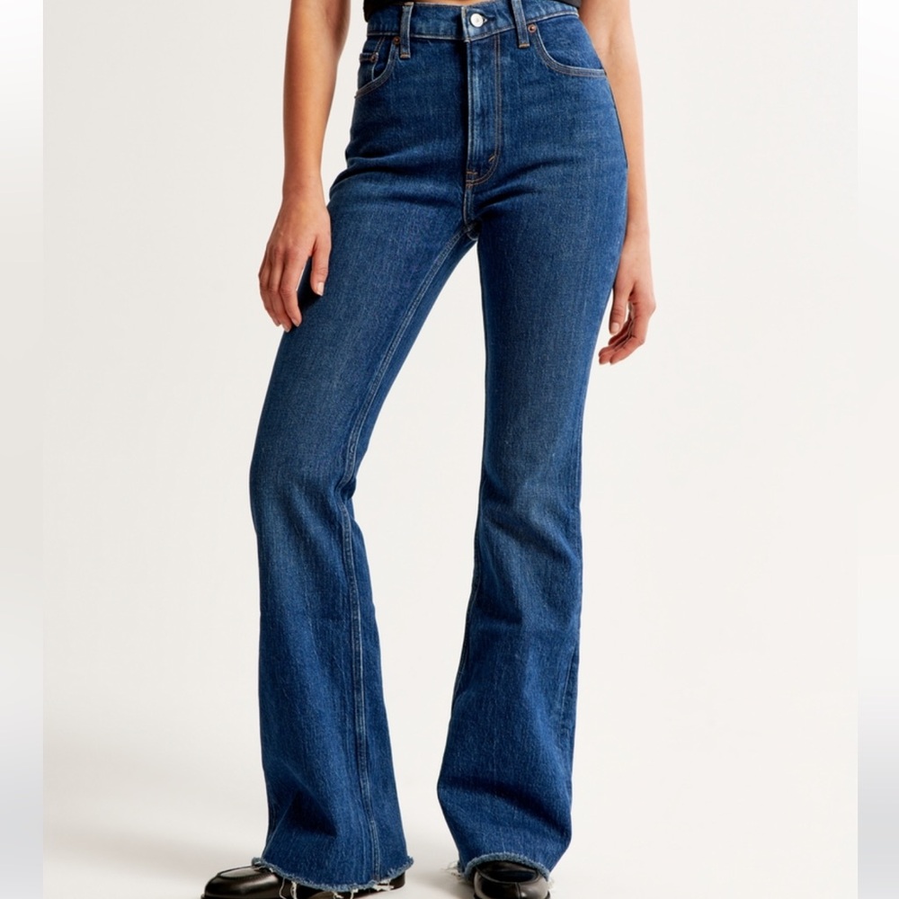 Abercrombie: High Rise Flare Jean